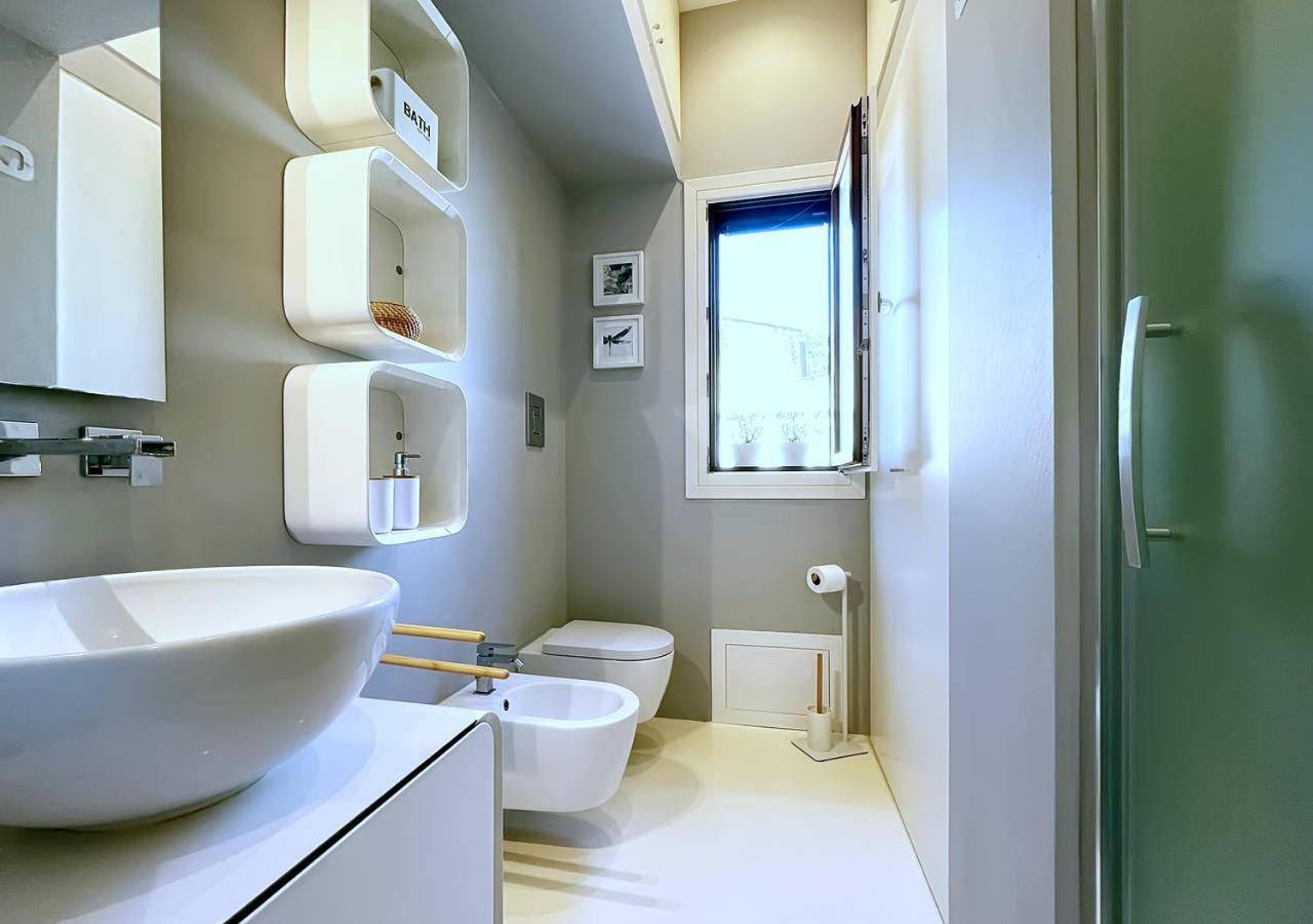 Solemar Sicilia - White Loft Apartment Palermo Bagian luar foto